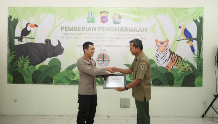 Polresta Yogyakarta Terima Penghargaan dari Dirjen KSDAE