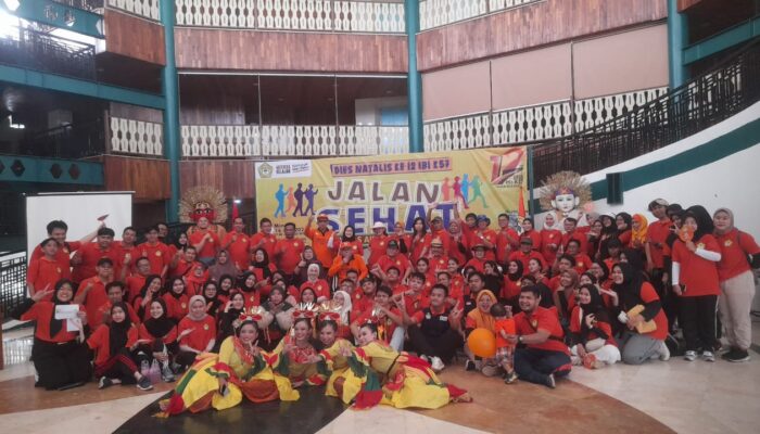 Peringati Dies Natalis ke-12, IBI Kosgoro 1957 Gelar Jalan Sehat