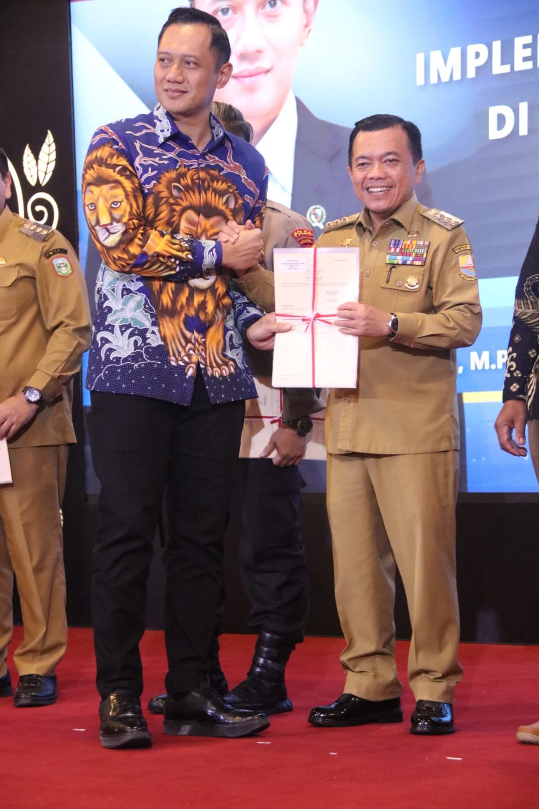 Menteri AHY Puji Kinerja Gubernur Al Haris Sukseskan Program Reforma Agraria 1 IMG 20240625 WA0135