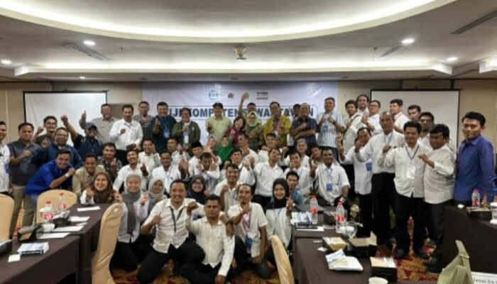 Perjuangan Ketua PWI Pariaman, Wartawan Raih Predikat Kompeten di UKW Riau