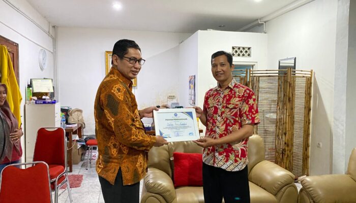 Turut Serta Cegah Narkoba, BNN Yogyakarta Serahkan Reward Kepada Jogkem Grup