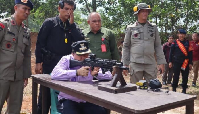 Pj Bupati Merangin Silaturahmi ke Satbrimob Jambi Batalyon B Pelopor, Pamenang Sekaligus Latihan Menembak