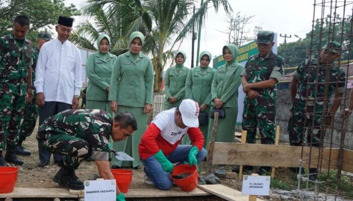 Sekda Fajarman Dampingi Danrem 042/Gapu Kunker ke Merangin