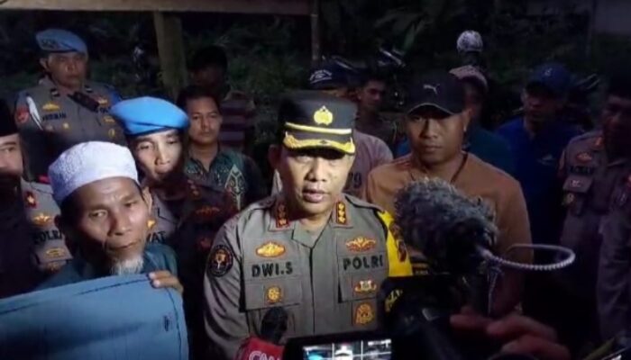 Kabid Humas Polda Sumbar Kunjungi Keluarga Korban Pembunuhan di Padang Pariaman