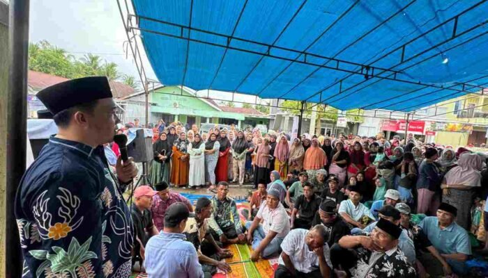 Massa Pendukung Jumiwan – Maidani di Dusun Peninjau Membludak