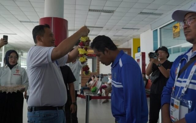 Bangga Keberhasilan Kontingen Babel di PON XXI, Pj Wako Budi Utama Turut Sambut Kepulangan Pahlawan Olahraga