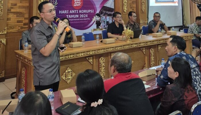 Cegah Penyalahgunaan Dana BOS, Kejaksaan Negeri Gianyar Beri Penerangan Hukum di SMPN 1 Blahbatuh