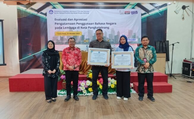 Agusfendi Membuka Evaluasi dan Apresiasi Pengutamaan Penggunaan Bahasa Negara