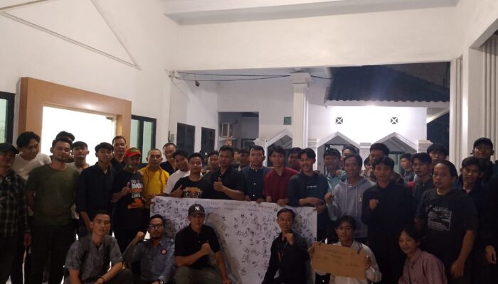 Ratusan Remaja Mekarmukti Gelar Gerakan 2025 Harus Bekerja