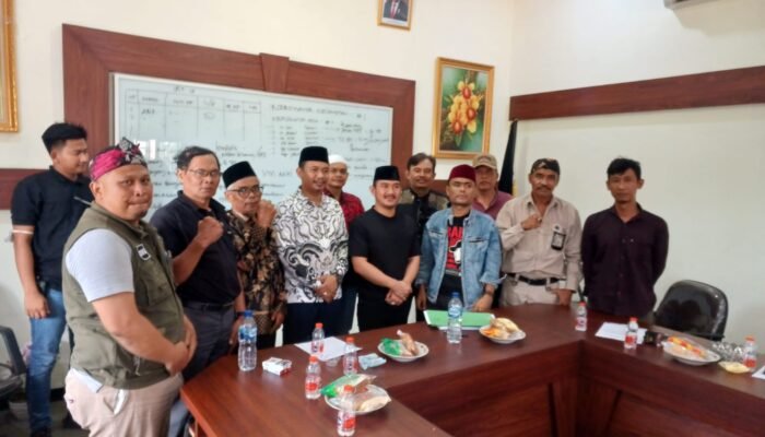 AMPHIBI Dialog Lingkungan dengan Bupati Bekasi Terpilih