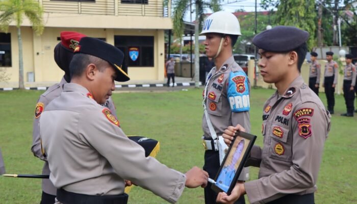 Kapolres Bungo Pimpin Upacara PTDH In Absentia 1 Personel Polres Bungo