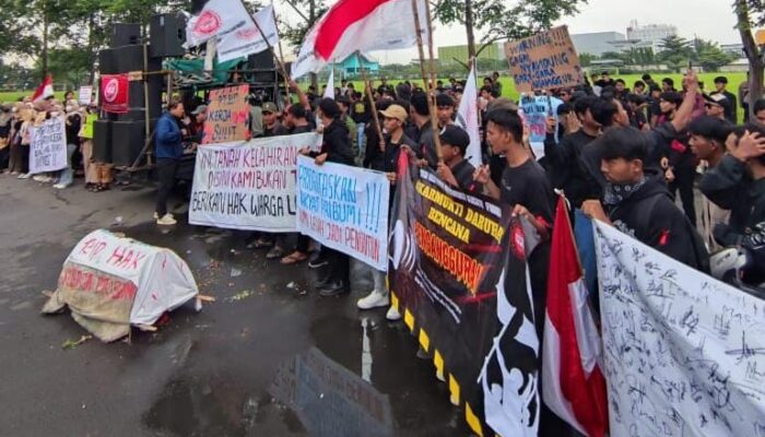 Aksi Damai FMMB Tuntut Perhatian PT Mattel Indonesia II