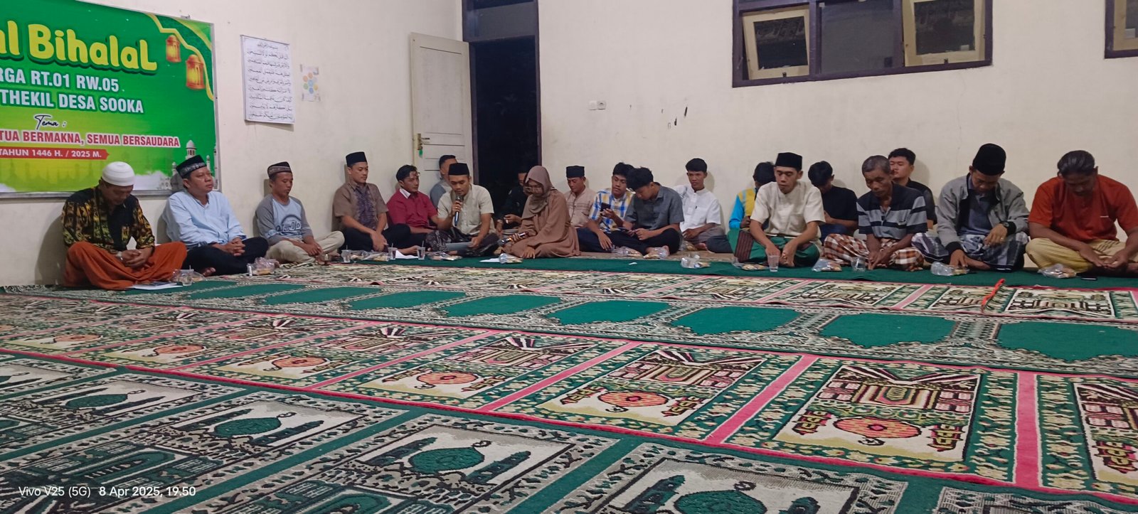 Warga RT 01 Dusun Thekil Desa Sooka Gelar Halal Bihalal 1446 H Tahun 2025 M 3 IMG 20250408 195039 scaled