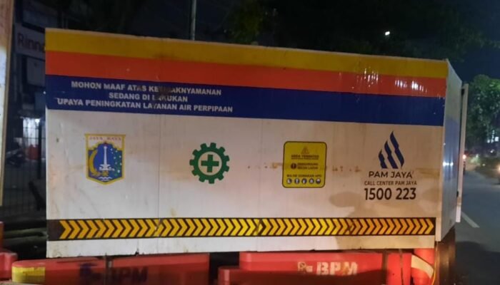 Di Atas Luka Rakyat, Logo DKJ Berkibar