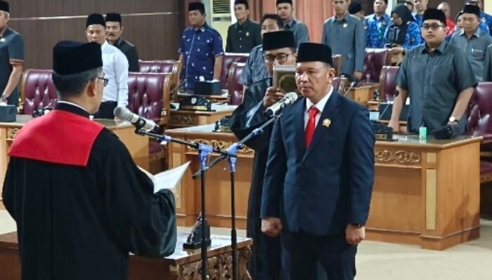 Secara Resmi Ihsanuddin, S.P, Dilantik Sebagai Wakil DPRD Tebo 2024-2029