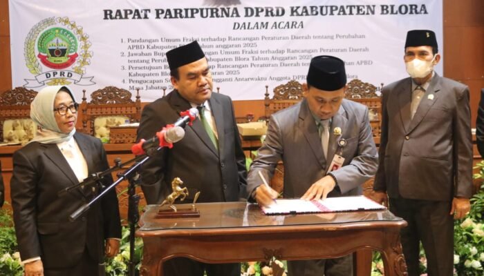 DPRD Blora Setujui Dua Raperda Strategis