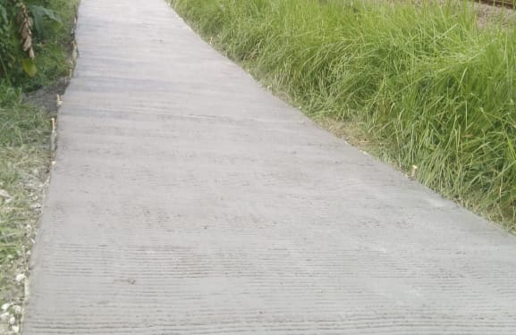 Warga Sambut Gembira Jalan Desa di Blok Empang Tenjo Kini Mulus