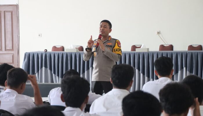 Polres Metro Tangerang Kota Edukasi Pelajar SMKN 4, Cegah Tawuran & Kenakalan Remaja