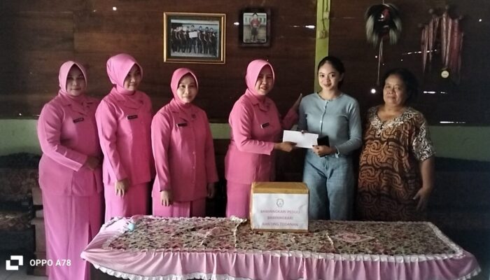 Bhayangkari Todanan Gelar Pertemuan Rutin, Siaga Musim Hujan dan Santuni Warga