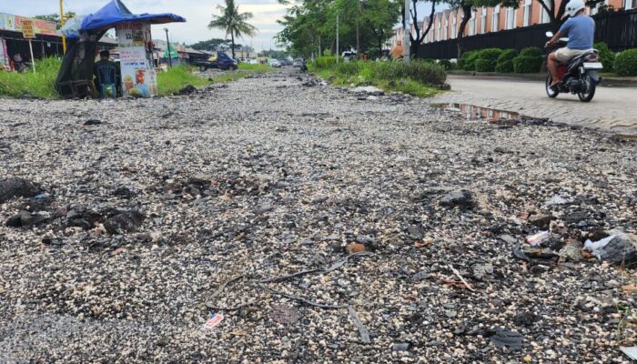 Diduga Limbah B3 Slag Baja Dibuang untuk Urugan Jalan di Pasar Kemis, DLHK Akui Berbahaya
