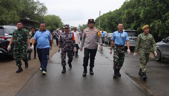 Gerakan Indonesia Asri, Polresta Tangerang Gelar Korve di Wisata Pulo Cangkir