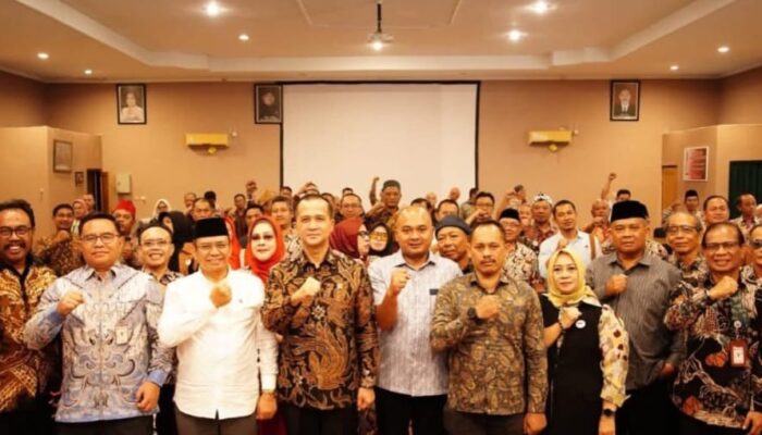 Bupati Tebo Sampaikan Keluhan Infrastruktur Transmigrasi ke Menteri di Yogyakarta