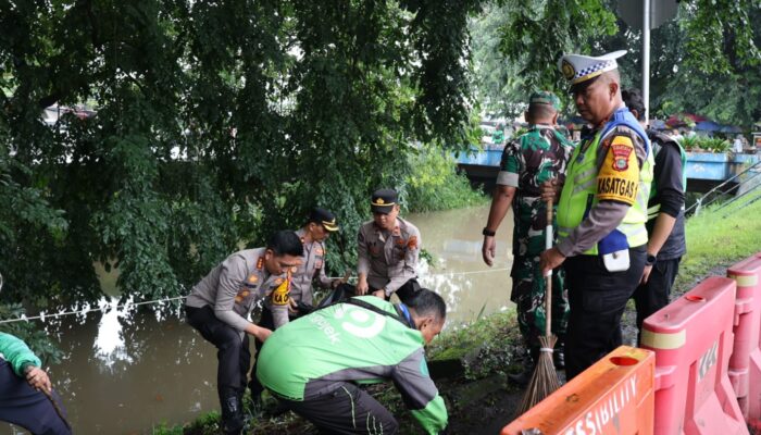 Polresta Bandara Soetta Gelar Aksi Bersih Serentak Dukung Gerakan Indonesia ASRI