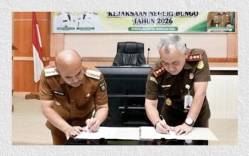 Bupati Bungo Teken Kerja Sama Hukum dengan Kejari Bungo 2026
