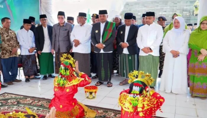 Ketua DPRD Tebo Dampingi Bupati di Kirab Akbar Harlah NU ke-100