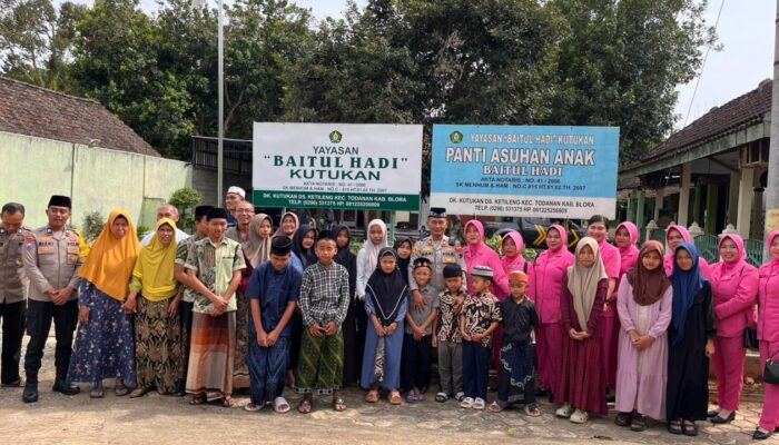Wujud Kepedulian, Kapolsek Todanan Bersama Bhayangkari Santuni Anak Panti Asuhan