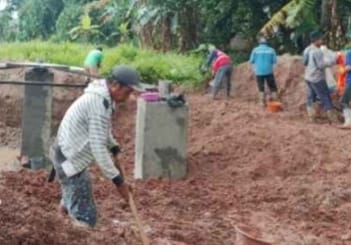 Tower BTS di Sukamanah Jambe Diduga Ilegal, Warga Tak Dilibatkan