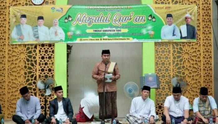 Sekda Tebo Hadiri Peringatan Nuzulul Qur’an di Masjid Agung Al-Ittihad