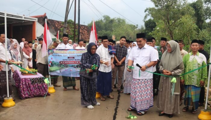 Bupati Arief Rohman Resmikan Jalan Brabowan–Giyanti Rp6,9 M, Jadi Akses Alternatif Jateng–Jatim