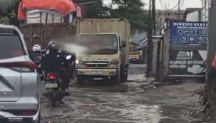 Gak Pakai Lama! Ketua DPRD Tangerang Desak Jalan Rusak Segera Disikat
