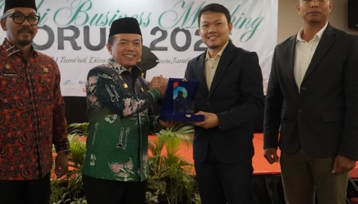 Gubernur Jambi Tekankan Penguatan UMKM sebagai Pilar Ketahanan Ekonomi, Business Matching Forum 2026