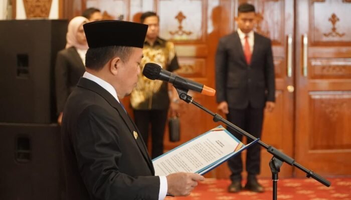 Al Haris Lantik Sudirman, Bank Jambi Didorong Mandiri dan Perkuat Keamanan