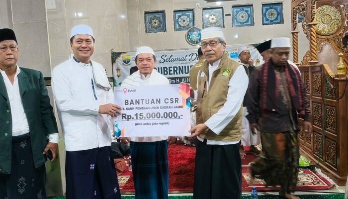 Safari Subuh di Masjid Hidayatullah, Al Haris Salurkan Santunan dan Bantuan