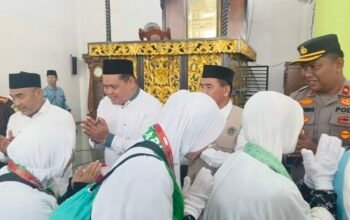 189 CJH Bungo Dilepas ke Tanah Suci, Suasana Haru Iringi Keberangkatan