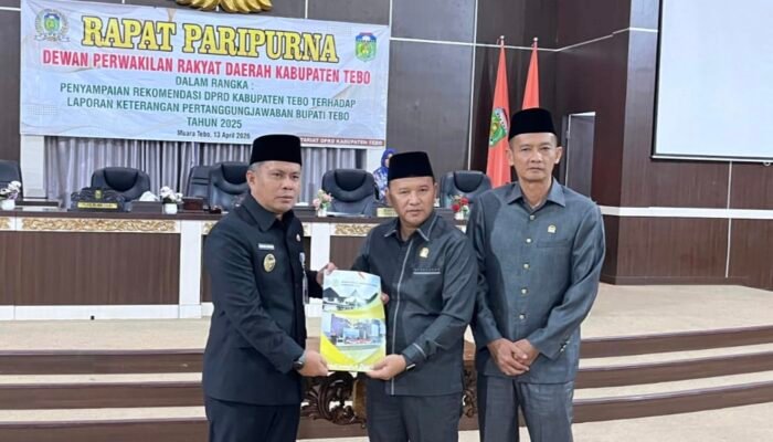 DPRD Tebo Setujui LKPJ Bupati 2025, Beri Catatan Strategis untuk Perbaikan Kinerja Pemerintah
