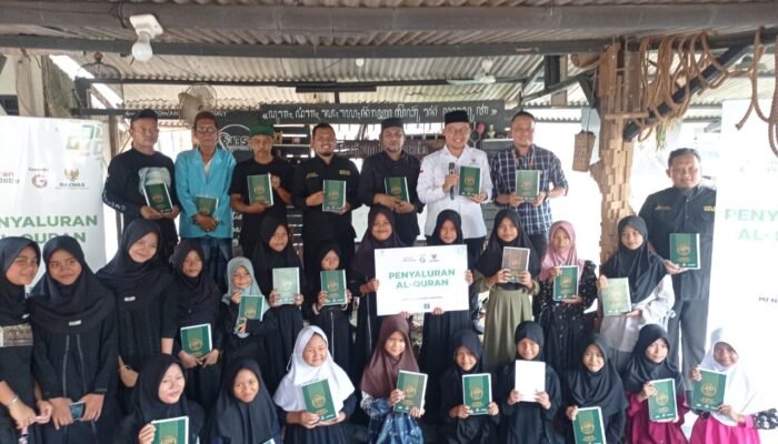 BAZNAS RI Salurkan 160 Al-Quran ke Majelis Preman Indonesia di Tangerang