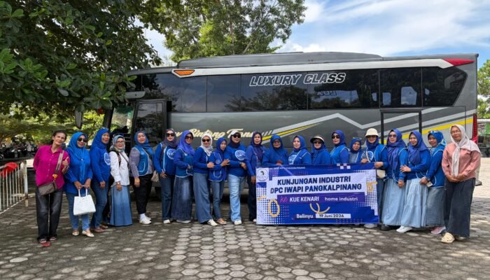 IWAPI Pangkalpinang Belajar Sukses UMKM Kue Tradisional di Belinyu