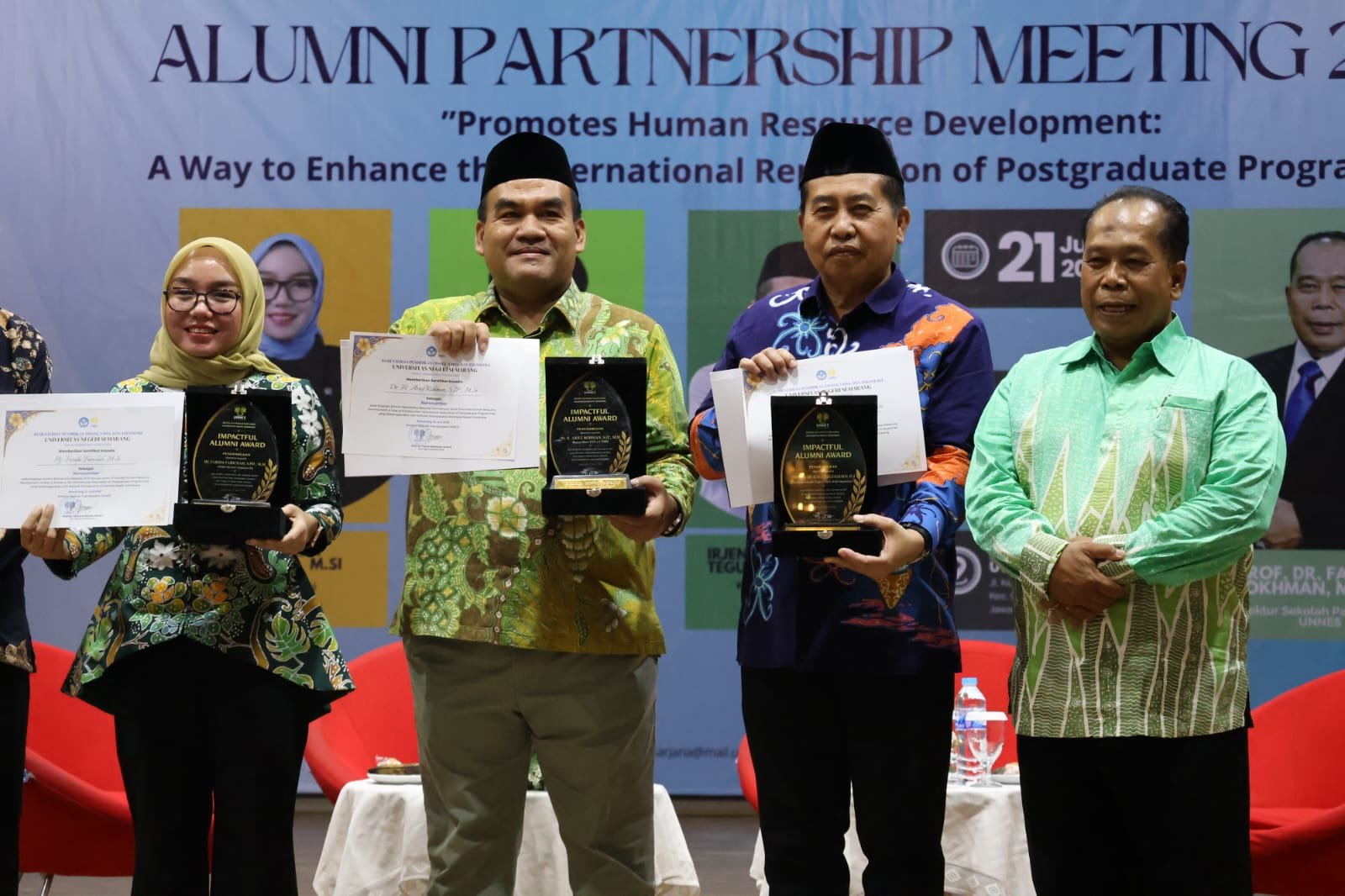 Bupati Blora Raih Impactful UNNES Alumni Award 2026 1 IMG 20260623 WA0002