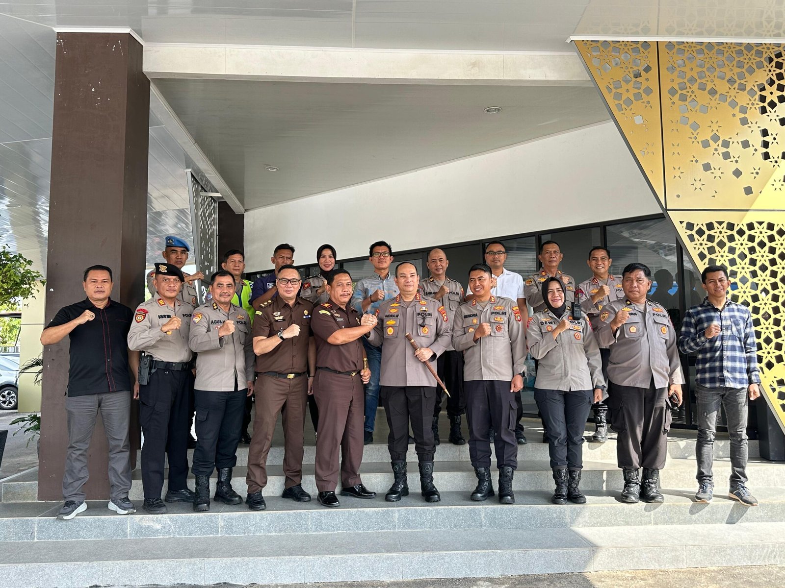 Kajari Pangkalpinang Terima Kunjungan Kapolresta, Perkuat Sinergi Penegakan Hukum 1 IMG 20260714 WA0049 scaled