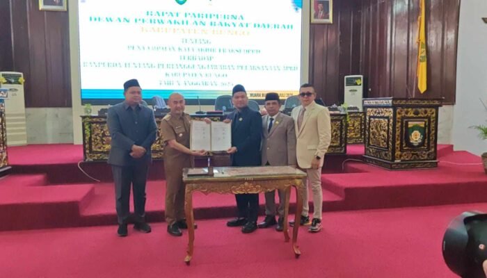 APBD Bungo 2025 Disetujui, Seluruh Fraksi DPRD Kompak Sahkan Ranperda Pertanggungjawaban