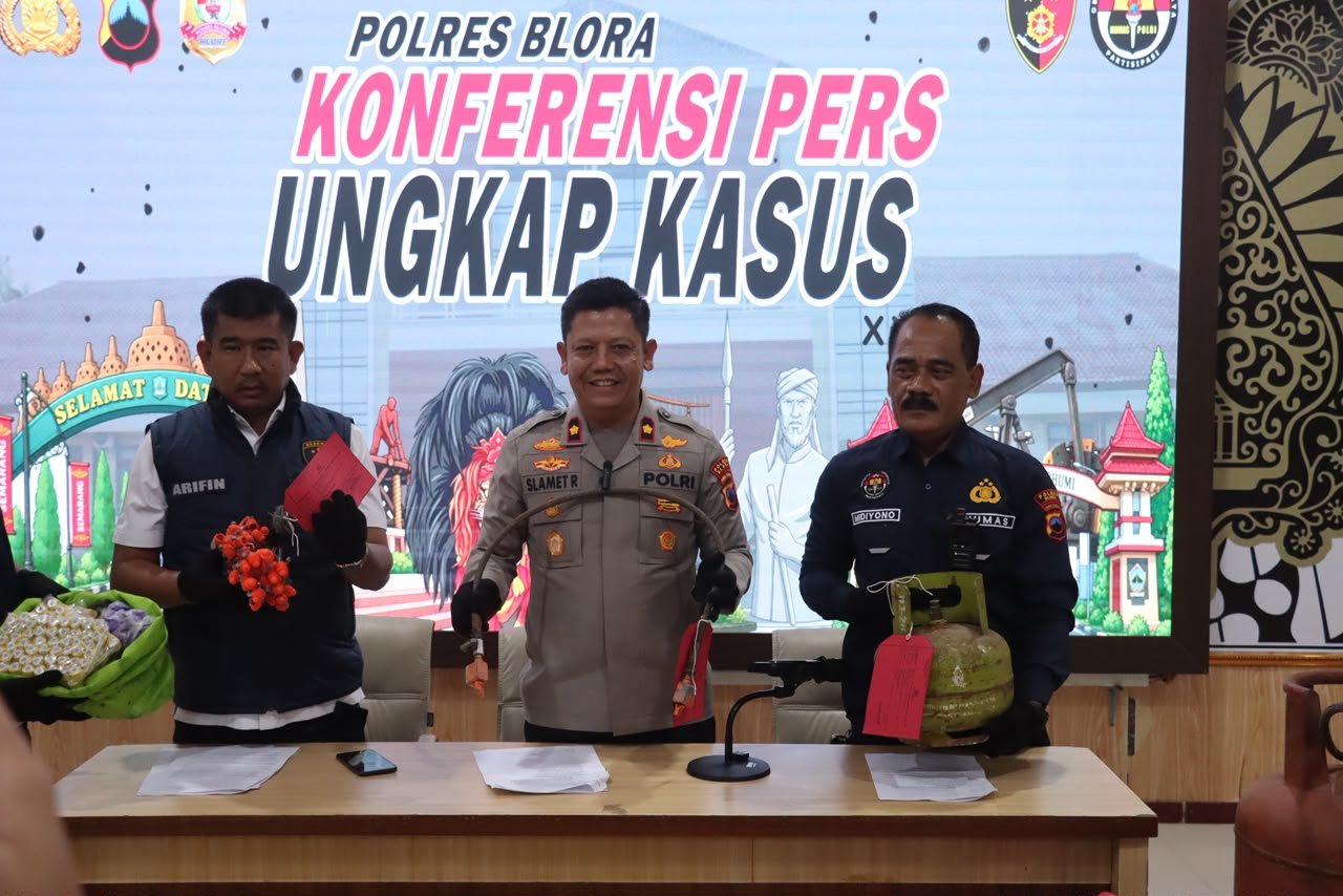 Pengoplosan Gas LPG Subsidi di Blora Dibongkar, 806 Tabung Disita dan 3 Pelaku Diburu 1 IMG 20260722 WA0027