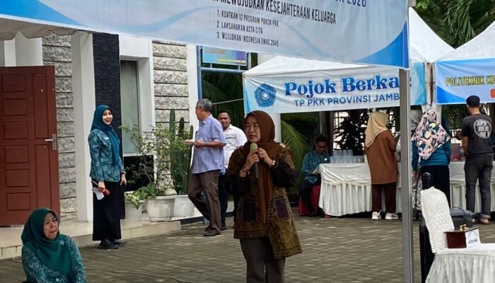 Pojok Berkah TP PKK Jambi Gandeng Poltekkes Kemenkes, Hesti Haris Bagikan Sarapan Bergizi