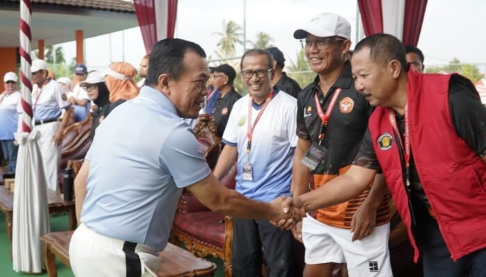 Gubernur Al Haris Buka Turnamen Tenis Antar Alumni Perguruan Tinggi ke-16 di Jambi