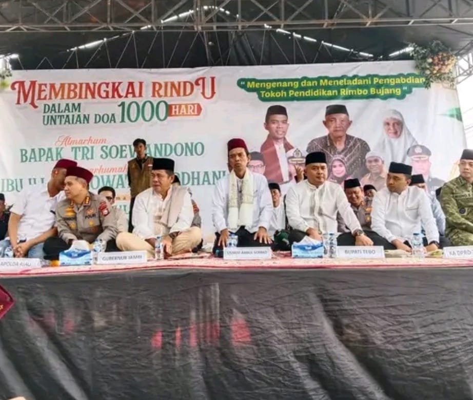 Ketua DPRD Tebo Hadiri 1.000 Hari Wafat Triswandono-Hj. Setiowati, Ribuan Jamaah Khusyuk Bersama UAS 1 IMG 20260809 WA0011