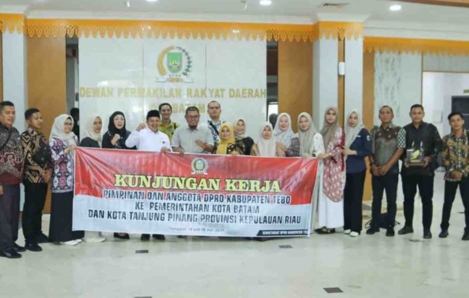 DPRD Tebo Kunker ke Batam, Dalami PAD dan Strategi Penguatan BUMD 1 IMG 20260809 WA0012