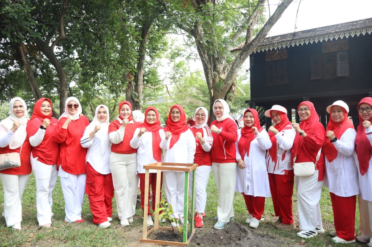 DWP Jambi Gelar Senam dan Gerakan Hijau Sambut HUT ke-81 RI 1 IMG 20260812 WA0064
